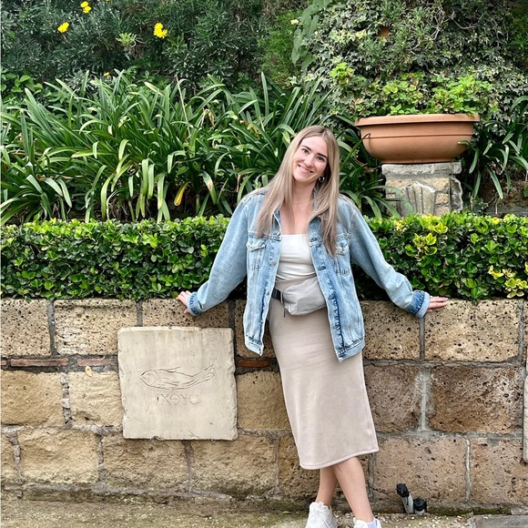 Meet your Posher, Arden - Picture 4 of 4